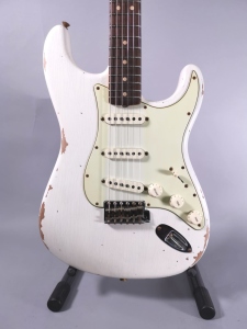 Fender Custom Shop Ltd 1963 Stratocaster Heavy Relic Aged Olympic White