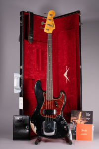 Fender Custom Shop 1962 Jazz Bass Relic Aged Black