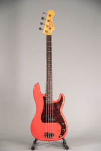 Fender Pino Palladino Signature Precision Bass Fiesta Red