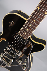 Duesenberg Starplayer Tv Semi Hollow Ecopelle Coccodrillo su Body e Paletta