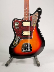 Fender Kurt Cobain Jaguar 3 Color Sunburst Mancina