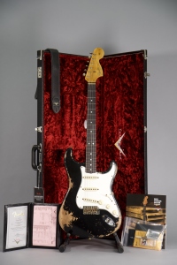 Fender Custom Shop 1967 Stratocaster Heavy Relic Aged Black