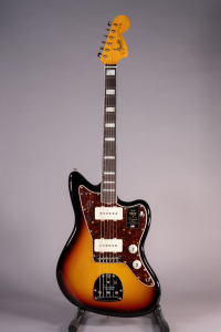 Fender American Vintage II 1966 Jazzmaster 3-Color Sunburst