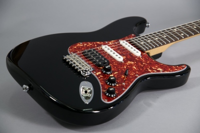 Suhr Classic S Roasted Hss Black Limited Edition