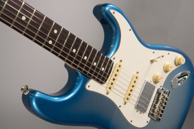 Fender Limited Edition American Showcase Stratocaster HSS Sky Burst Metallic