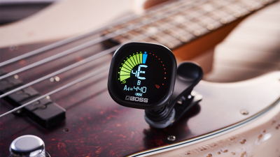 Boss Tu05 Clip On Tuner Accordatore Ricaricabile a Paletta