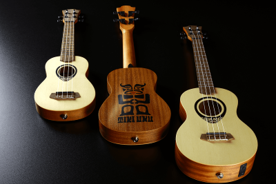 Lag Tkb150e Ukulele Mini Bass Natural con Preamp e Gigbag