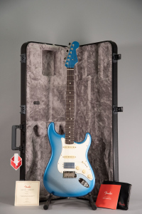 Fender Limited Edition American Showcase Stratocaster HSS Sky Burst Metallic