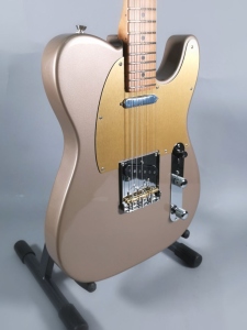 Fender American Professional Ii Telecaster Shoreline Gold con Roasted Maple Neck