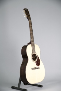 Huss & Dalton OOO-SP Custom acoustic guitar