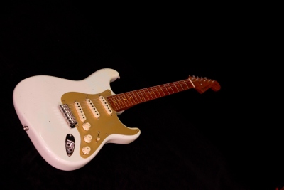 Fender Limited 58 Special Stratocaster Journeyman Relic Aged Olympic White