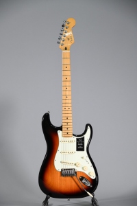 Fender Player Plus Stratocaster 3 Color Sunburst