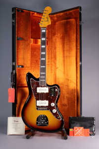 Fender American Vintage II 1966 Jazzmaster 3-Color Sunburst