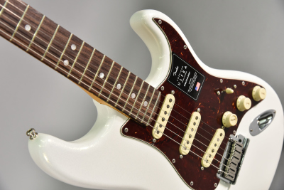 Fender American Ultra Stratocaster Artic Pearl