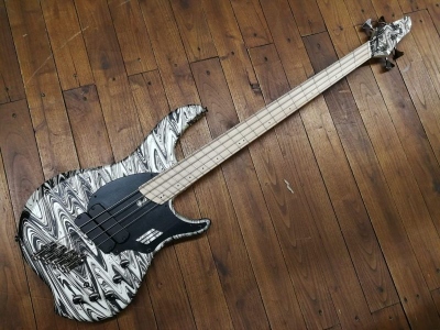 DINGWALL NG2 4 CORDE DUCATI WHITE SWIRLY ADAM NOLLY GETGOOD SIGNATURE