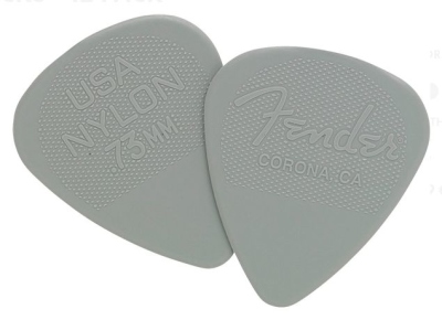 Fender Plettri 73 Mm Nylon 12 Pz