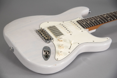 Suhr Classic S Antique Limited 2021 HSS Sonic White