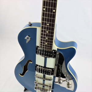 Duesenberg Mike Campbell Signature Lake Placid Blue