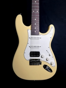 Suhr Classic S Vintage Yellow 