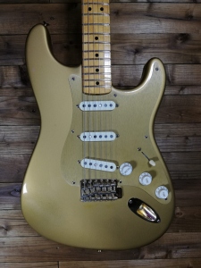 Fender 57 Stratocaster Custom Shop prima serie Trigold usata