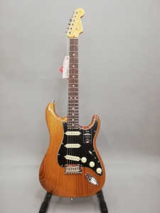 Fender American Professional Ii Stratocaster Rosewood Roasted Pine