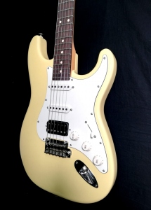 Suhr Classic S Vintage Yellow 