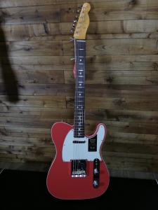 FENDER AMERICAN 60S TELECASTER FIESTA RED