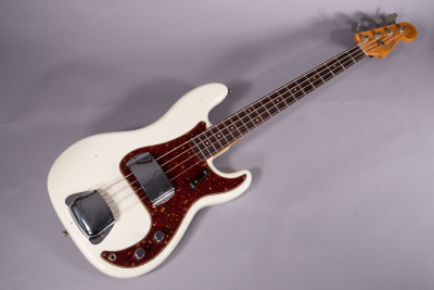 Fender 63 Precision Bass Journeyman Relic Aged Olympic White