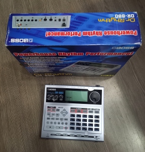 Boss DR880 Usata