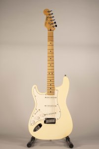 Fender Stratocaster Amer.Std Mancina vintage white usata