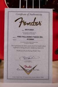 Fender Pino Palladino Signature Precision Bass Fiesta Red