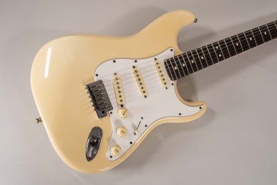 FENDER STRATO AMER. STD USATA