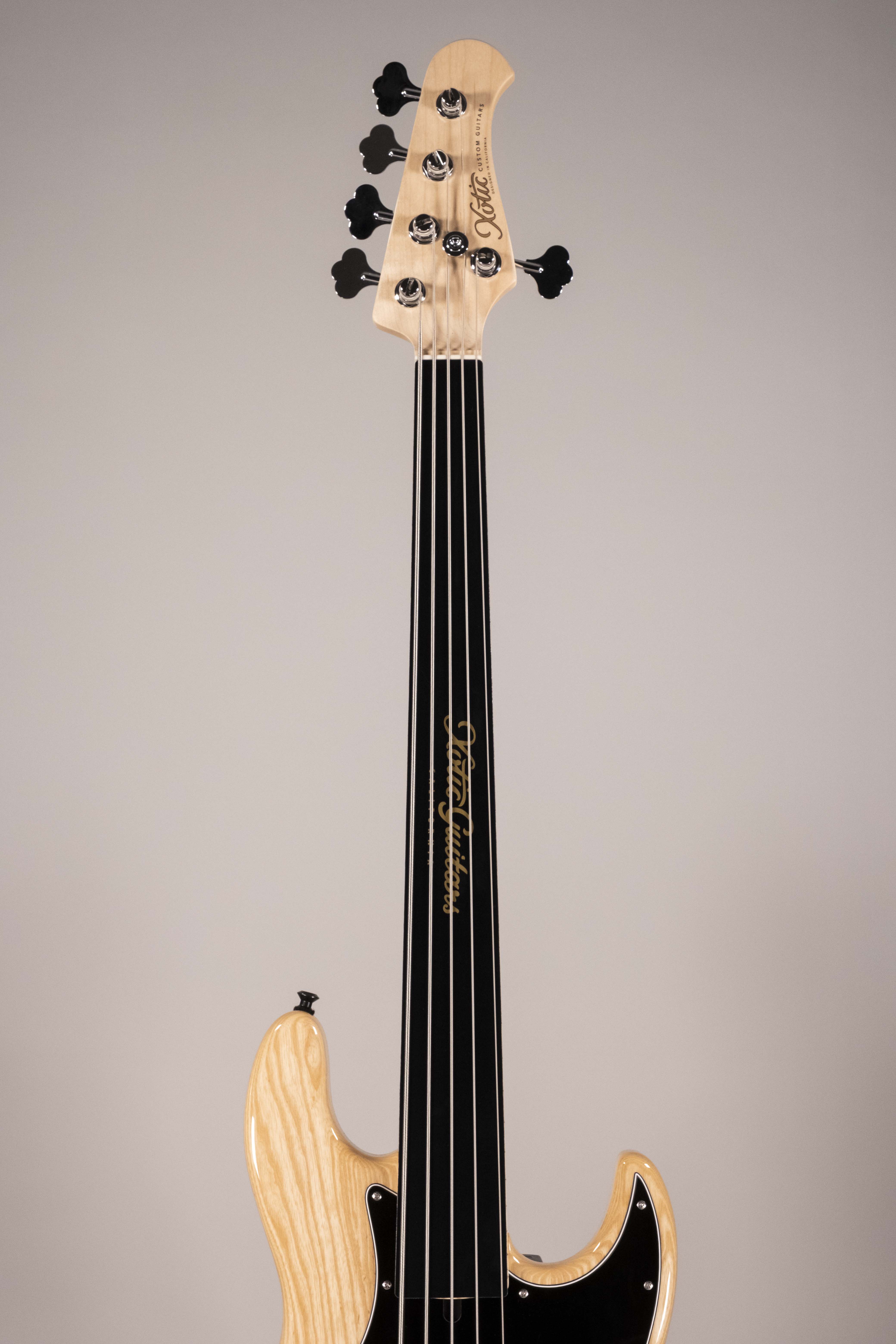 XOTIC XJ 5 CORDE NATURAL USATO