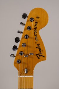 Fender Ltd American Vintage II 1973 Stratocaster Maple Olympic White