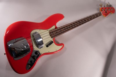 Fender Custom Shop 1963 Jazz Bass Journeyman Aged Fiesta Red