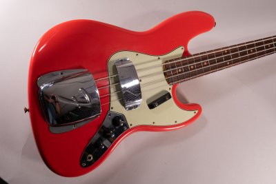 Fender Custom Shop 1963 Jazz Bass Journeyman Aged Fiesta Red