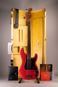 Fender Pino Palladino Signature Precision Bass Fiesta Red