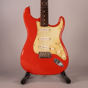 FENDER STRATO 60 RELIC FIESTA RED USATA