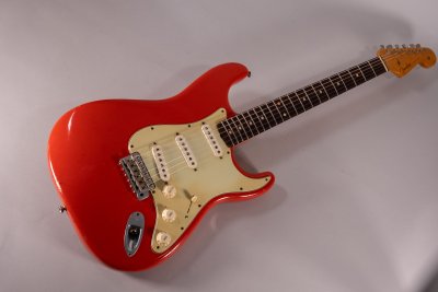 FENDER STRATO 60 RELIC FIESTA RED USATA