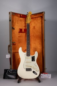 Fender American Vintage II 1961 Stratocaster Olympic White