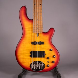 Lakland Skyline 5502 Deluxe 5 Corde Honeyburst Satin