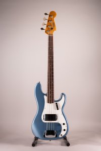 Fender Custom Shop 1966 Precision Bass Relic Super Faded Aged Lake Placid Blue