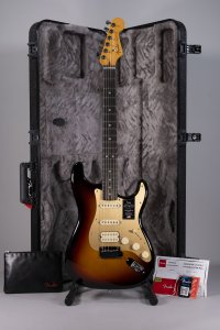 Fender Stratcaster HSS American Ultra II Ultraburst