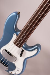 Fender Custom Shop 1966 Precision Bass Relic Super Faded Aged Lake Placid Blue