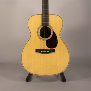 Martin & Co. OM-28E Reimagined LR Baggs Anthem