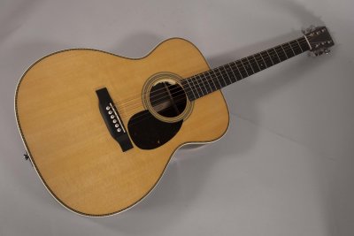 Martin & Co. OM-28E Reimagined LR Baggs Anthem