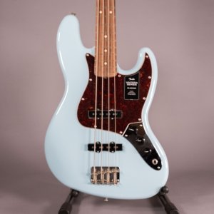 Fender Vintera 60S Jazz Bass Daphne Blue