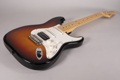 Suhr Classic s 3 tone burst mp hss
