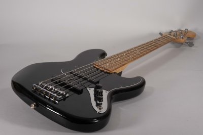 FENDER JAZZ MEX v USATO