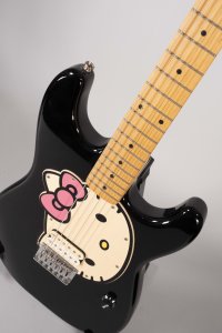 squier strato hello kytty usata